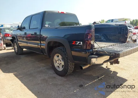 2004 Chevrolet Silverado 1500 Z71 z USA, uszkodzony, nr VIN 2GCEK13T641343742